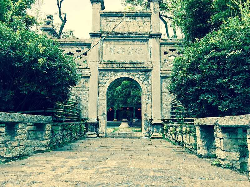 格凸河